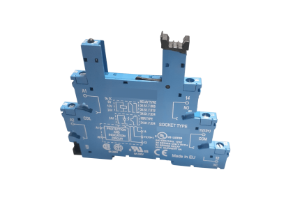 Relay socket